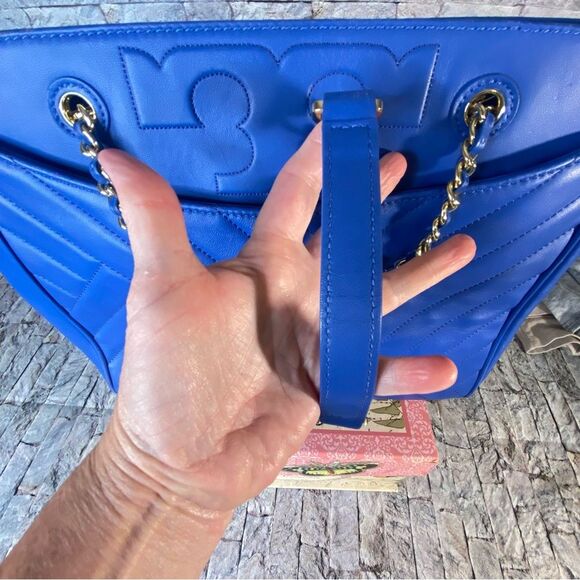 Tory Burch Blue Quilted Leather Alexa Tote - Picture 12 of 16